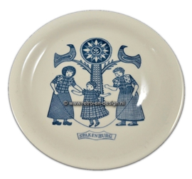 Sandwich plate, Children in Dutch folkloric costume, Spakenburg