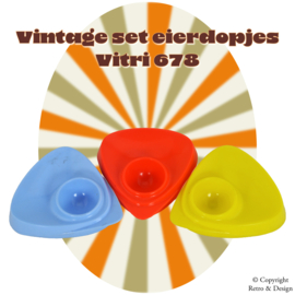 "Retro Trio: Stijlvolle Vintage Eierdopjes uit de Swinging Sixties en Seventies!"