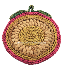 Vintage raffia/rieten pannenonderzetter in appelvorm en verschillende kleuren, jaren 60-70