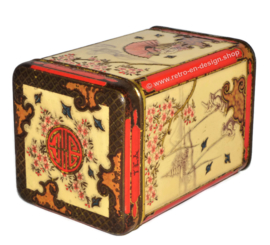 Vintage tea tin with embossed Oriental scenes for NIEMEYER