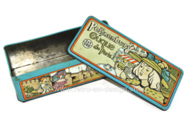 Biscuit tin by Peijnenburg for Couque de Paris with images of Paris