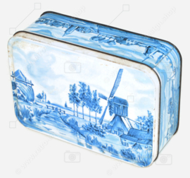 Rectangular tin with Dutch polder landscapes for "Patria Quality Biscuits"