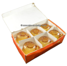 Vintage Arcoroc Siërra amber, zes kop en schotel in doos
