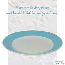 Vintage Boch La Louvière Dinerbord met Pastelblauwe Rand