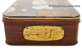 Caja de Lata rectangular vintage/antiguo con diseño de madera e imagen de Winston Churchill para galletas ELKE, Cardiff