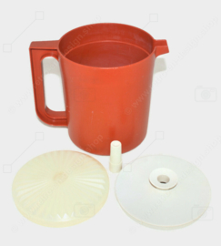 Vintage Tupperware schenkkan, laag model in roodbruin, 1,5 liter