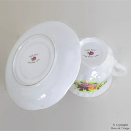 Tasse et Soucoupe Vintage en Porcelaine Fine – "Roses Roses"