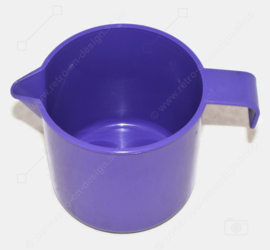 Vintage plastic lemon squeezer in purple and white from the 1970s