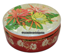 Large round brocante cookie tin or biscuit tin