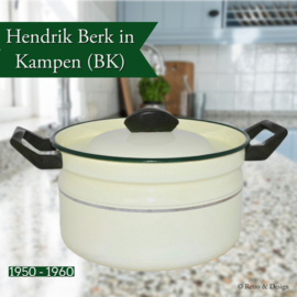 Cream enamel BK stock pot with green rim, gold trim and black Bakelite handles