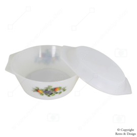 "Retro Chic: Vintage Arcopal Fruits de France Oven Dish Ø 26 cm - A Culinary Masterpiece in Elegant Style!"