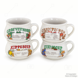 Vintage soepkommen met recepten – set van 4 • vermoedelijk jaren 70