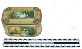 Tin box with romantic scenes by De Gruyter gold brand tea