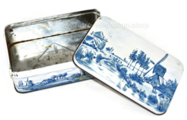 Rectangular biscuit tin by PATRIA with Delft blue representations of windmill and polder landscape