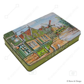Vintage cookie or biscuit tin with an illustration of the Zaanse Schans