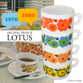 Juego de cuatro tazones de té o sopa Arcopal Lotus de la década de 1970