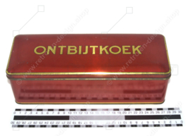 Rectangular vintage red tin cookie jar with gold-coloured details for ONTBIJTKOEK