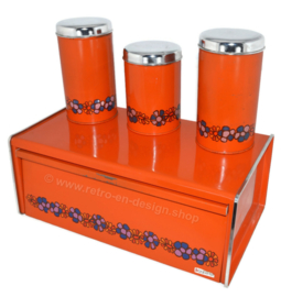Boîte à pain orange et conteneurs de stockage, design Diana, marque Brabantia