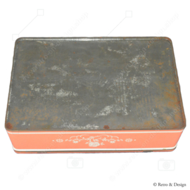 Medium-sized vintage toffee tin from Lonka with a nostalgic image of a woman with roses