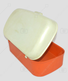 Vintage Curver plastic broodtrommel in oranje met witte klep