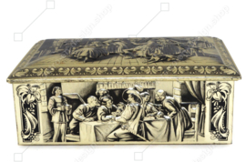 Lata de cigarros vintage rectangular de metal con antiguos maestros en relieve