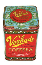 Vintage blikken trommel "Fijnst gesorteerde toffees" van Verkade met snoepende meisjes