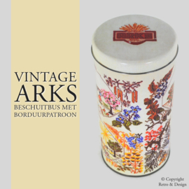 Lata de galletas vintage nostálgica de ARKS con motivo bordado - ¡Una pieza de historia holandesa!