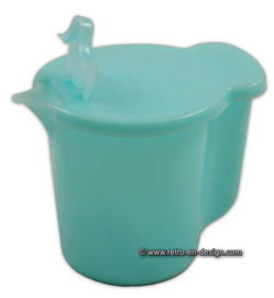 Vintage Tupperware melkkannetje pastelblauw