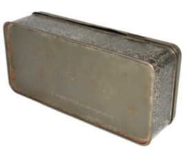 Rectangular vintage tin designed by Daher Long island N.Y.