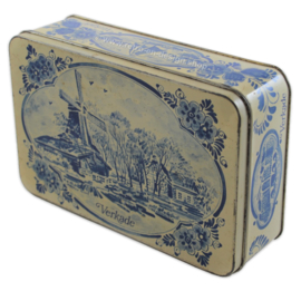 Caja de galletas de Verkade con imagen azul de Delft