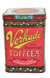 Vintage Blechdose "Fijnst gesorteerde toffees" von Verkade mit Süßigkeiten essenden Mädchen