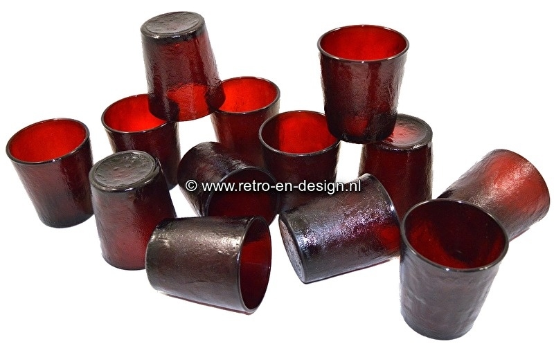 Arcoroc Sierra Glassware, drinking glasses in ruby red