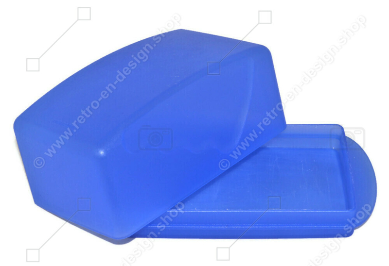 Vintage blue Tupperware Expressions butter dish