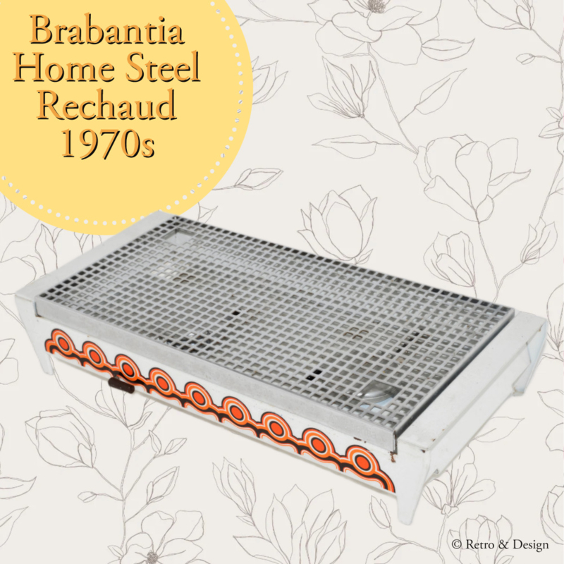 Witte vintage rechaud of schotelwarmer met oranje en bruine decoratie uit de serie Bayon van Brabantia