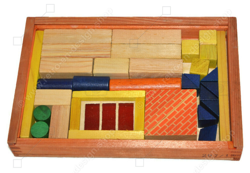 Vintage houten bouwdoos met gekleurde houten blokken van "VERO"