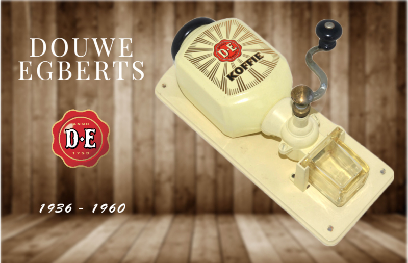 Moedig aan Hoop van micro Vintage wandkoffiemolen Zassenhaus van Pe De met Douwe Egberts logo |  VERKOCHT | Retro & Design - 2nd hand collectibles - Webshop voor  Retro-Vintage woonaccessoires