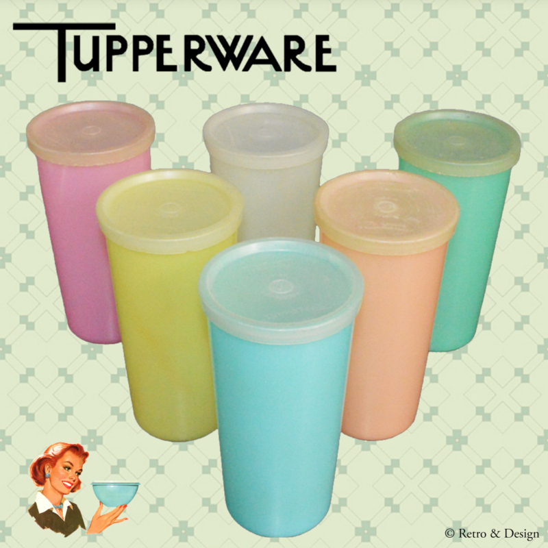 Set van zes Tupperware Drinkbekers met deksel, hoogte 13 cm | NIEUW | & Design - 2nd hand collectibles - Webshop voor Retro-Vintage