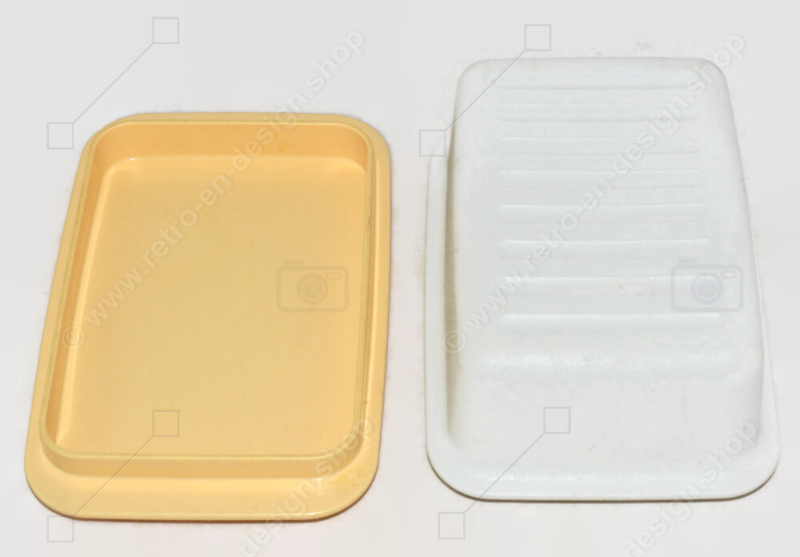 Vintage Tupperware botervloot met wit deksel en gele tray