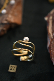 Kali ring pearl