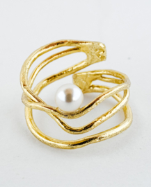 Kali ring pearl