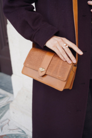 Alva Camel + statement flap