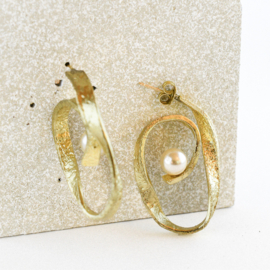 Kali earrings swirl
