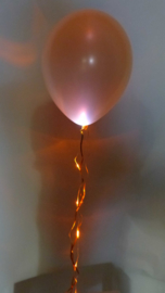 Sparkle Ribbon -  Draad met 6 LED lichten + 2 x 150 cm krullint. - Orange - 1st.