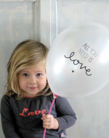 A Little Lovely Company  - All you need is love  - Pearl White -  Latex ballon - 12 inch / 30cm