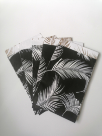 Cadeauzakje Palm leaves zwart/ wit 12 x 19 cm