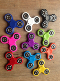 spinners met naam   maar liefst 10 kleuren OP=OP