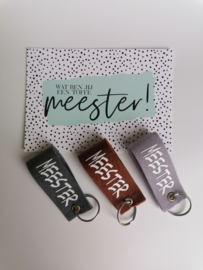 Vilten sleutelhanger speciaal voor jUF  of  MEESTER (DL)