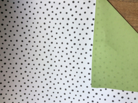 Inpakpapier dots met een effen groene achterzijde
