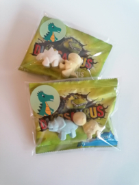 Stoepkrijt dino's met dino koekjes