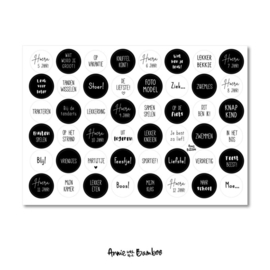 Stickervel zwart/wit Stickervel - Kind 5-12 jaar,   48 ronde (sluit)stickers